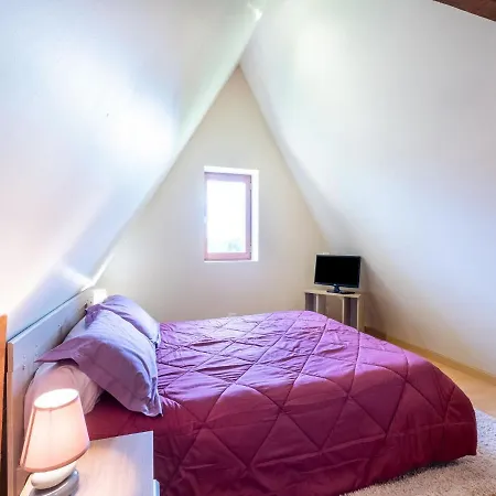 Comfortable studio in Tamniès with a garden Casa vacanze Tamniès
